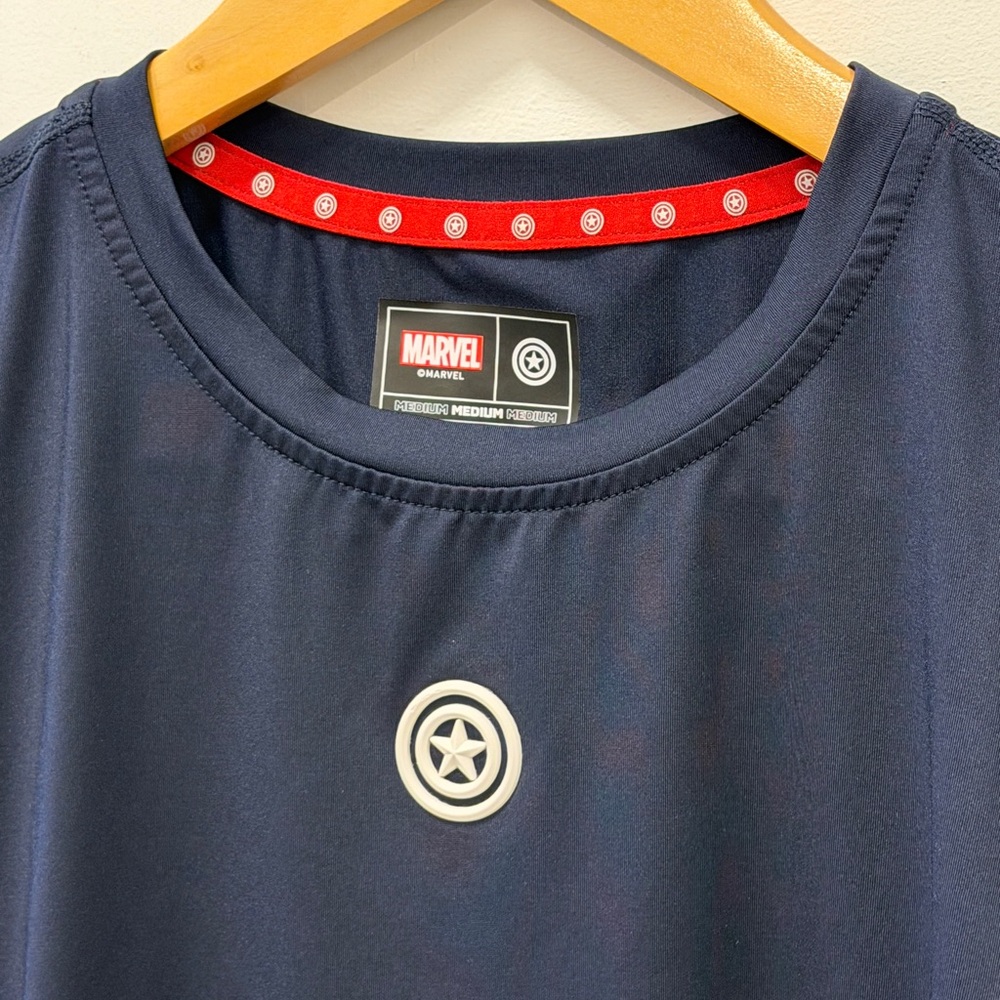 SuperX - Captain America Performance Tank - M - Picture 4 of 5